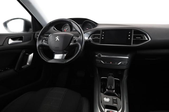 Peugeot 308 image 9