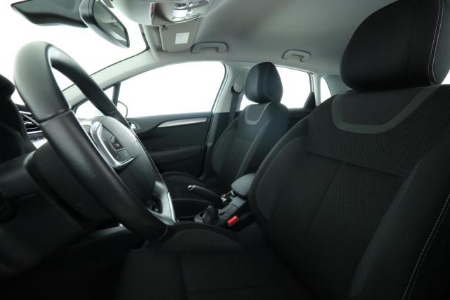 Citroen C4 image 6