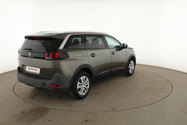 Peugeot 5008 image 8