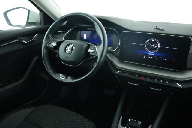 Skoda Octavia image 2