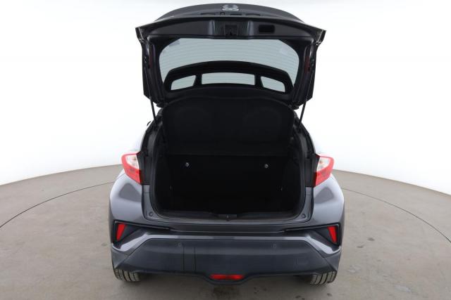 Toyota C-Hr image 9