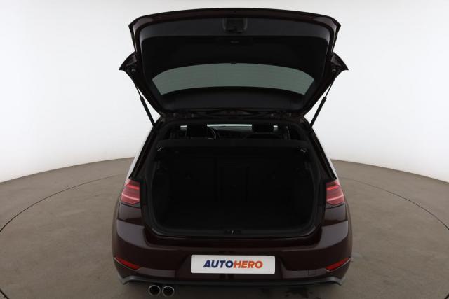 Volkswagen Golf image 3