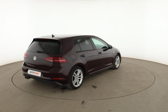 Volkswagen Golf image 7