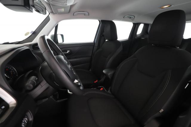 Jeep Renegade image 6
