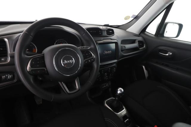 Jeep Renegade image 9