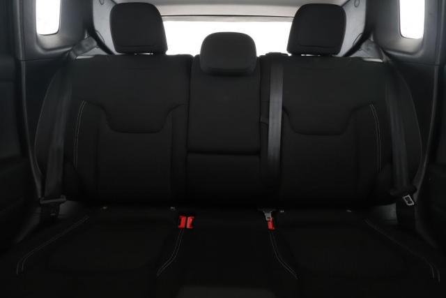 Jeep Renegade image 2