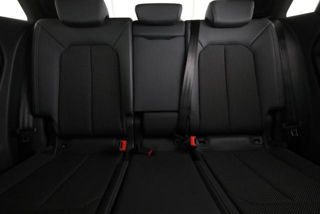 Audi Q3 image 9