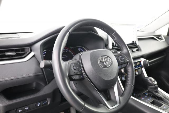 Toyota Rav4 image 8