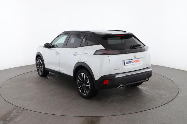 Peugeot 2008 image 2