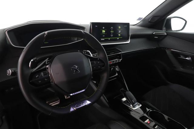 Peugeot 2008 image 1