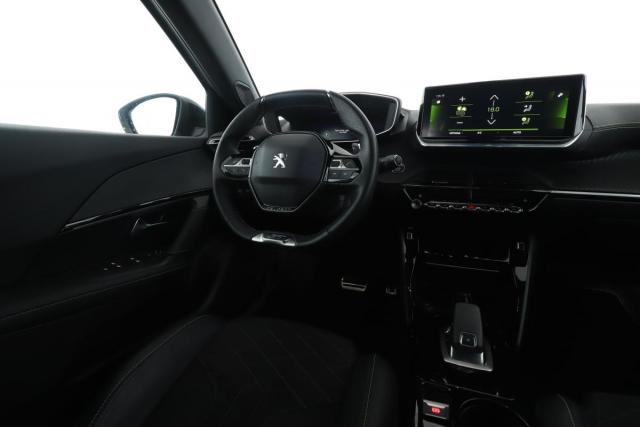 Peugeot 2008 image 3