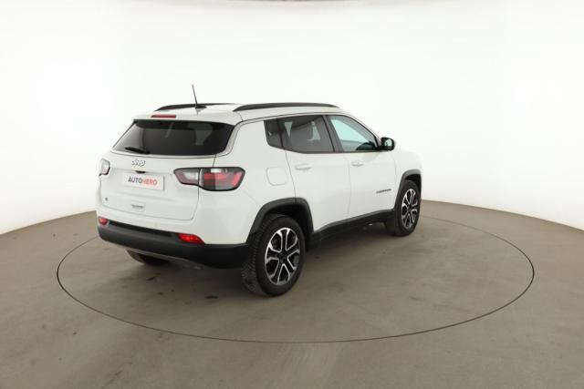 Jeep Compass image 9