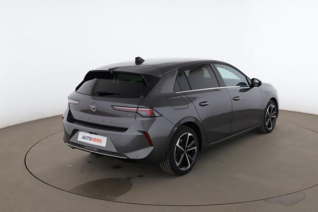 Opel Astra image 2