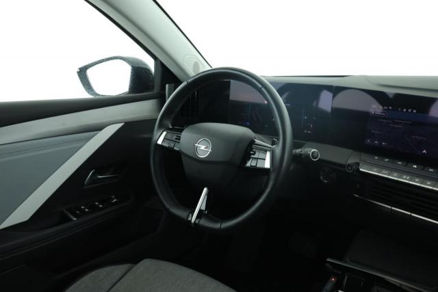 Opel Astra image 8
