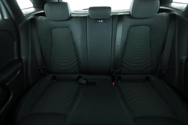 Mercedes Benz Gla image 8