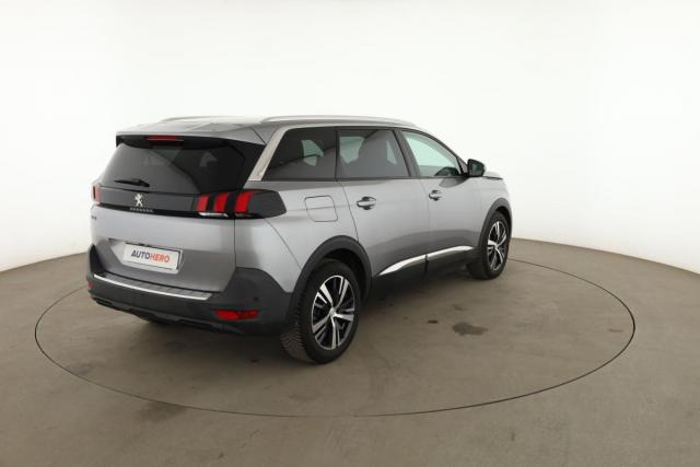 Peugeot 5008 image 3