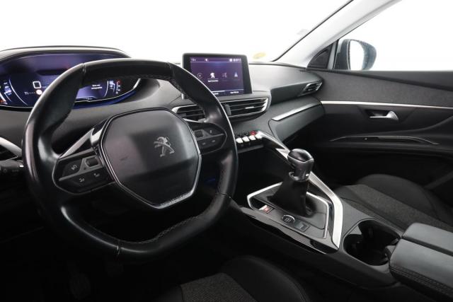 Peugeot 5008 image 2
