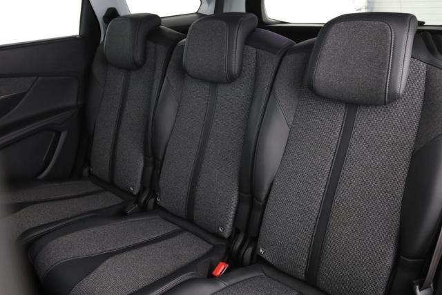 Peugeot 5008 image 4