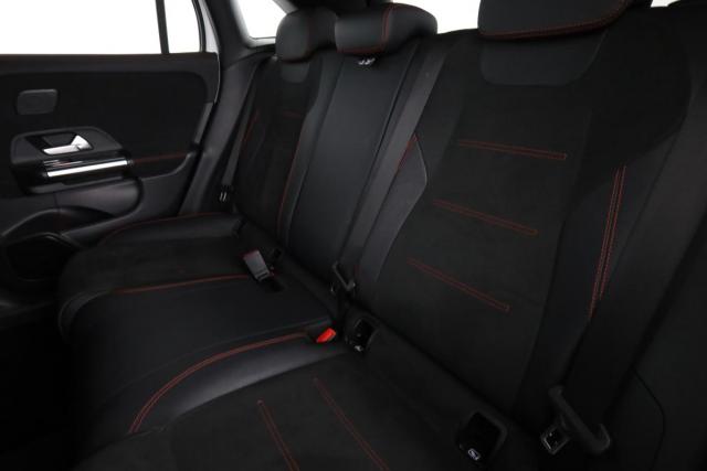 Mercedes Benz Gla image 5