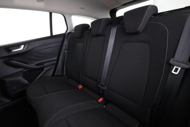Ford Focus image 7