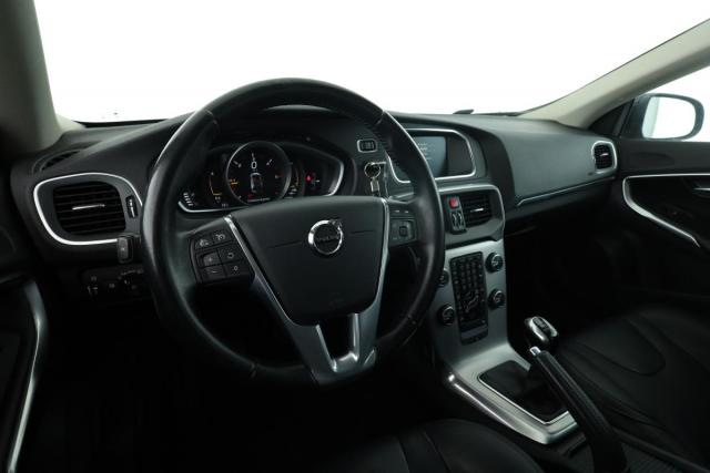Volvo V40 image 7