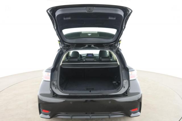 Lexus Ct 200h image 8