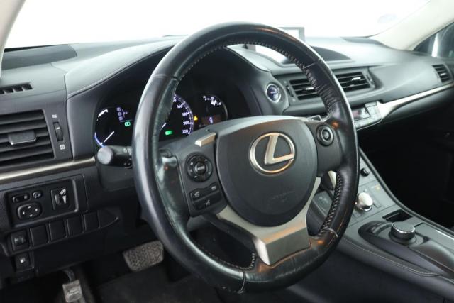 Lexus Ct 200h image 5