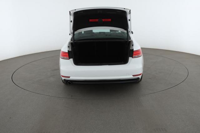 Audi A4 image 7