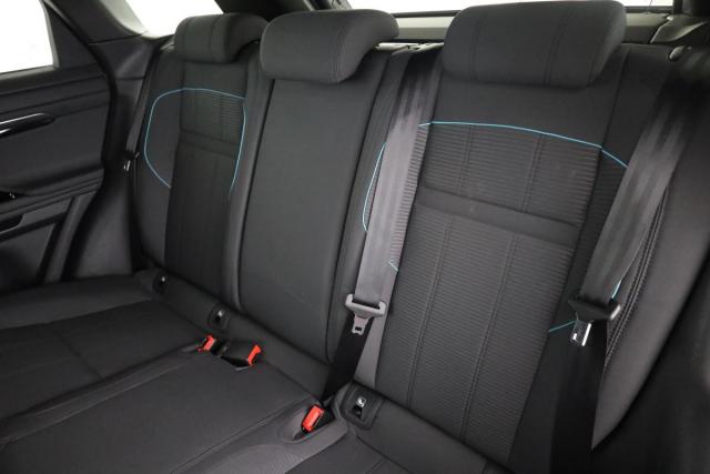 Land Rover Range Rover Evoque image 2