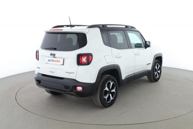Jeep Renegade image 8