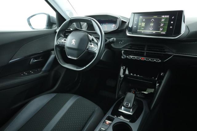 Peugeot 2008 image 3