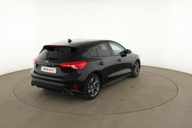 Ford Focus image 5