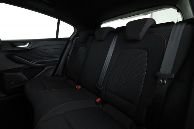 Ford Focus image 7