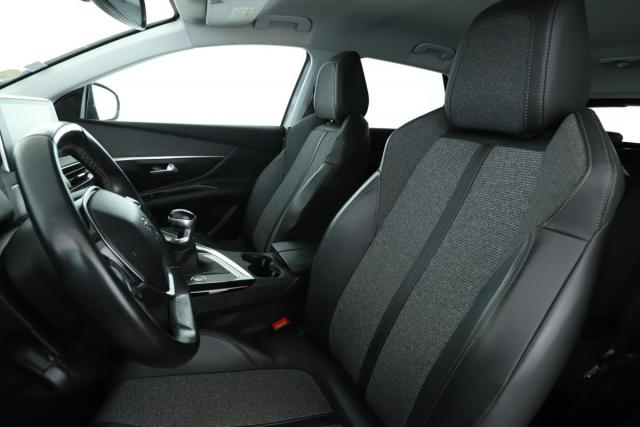 Peugeot 3008 image 2