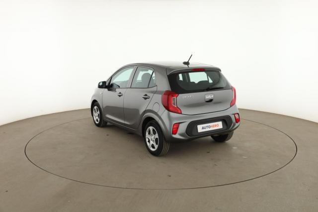 Kia Picanto image 8