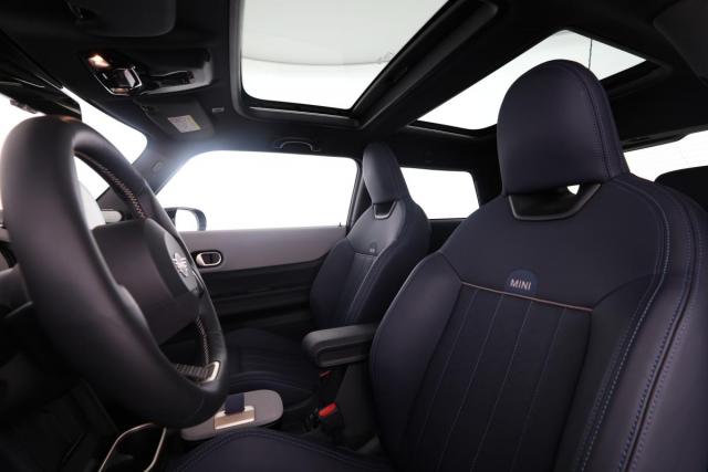 Mini Mini image 4