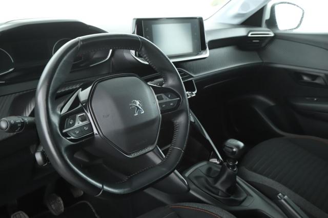 Peugeot 208 image 4