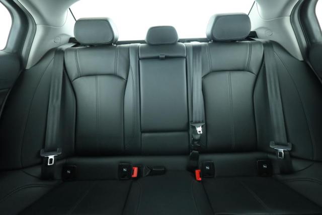 Alfa Romeo Giulia image 7