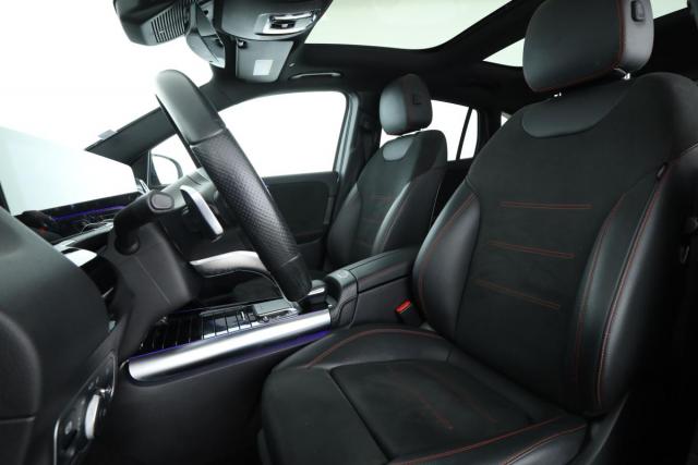 Mercedes Benz Gla image 3