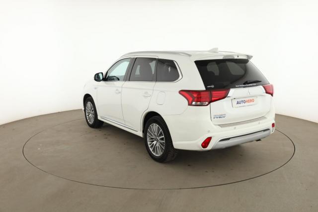 Mitsubishi Outlander image 9