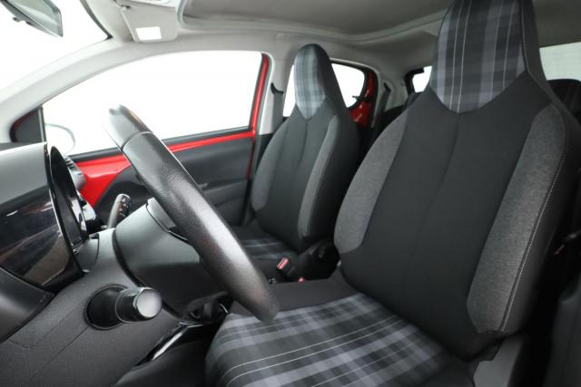 Peugeot 108 image 5