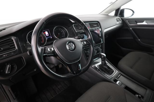Volkswagen Golf image 1