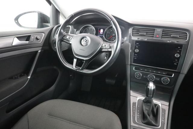 Volkswagen Golf image 7