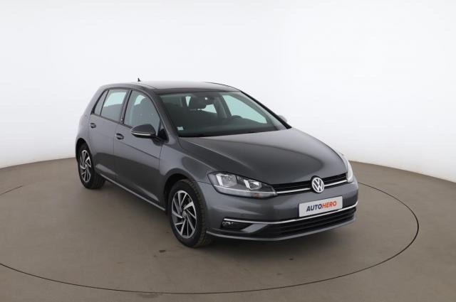 Volkswagen Golf image 9