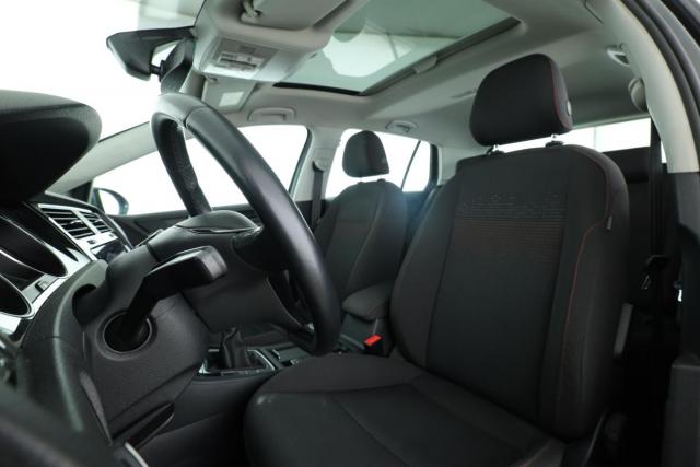 Volkswagen Golf image 5