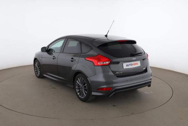 Ford Focus image 9