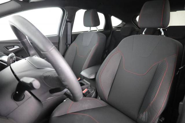Ford Focus image 2