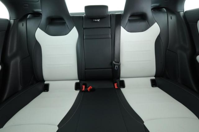 Mercedes Benz Cla image 4