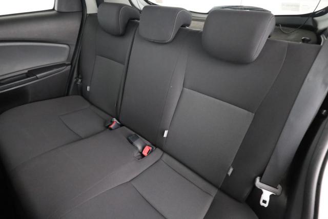 Toyota Yaris image 9