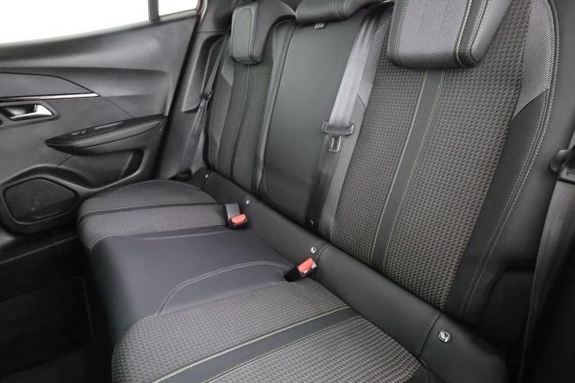 Peugeot 2008 image 1